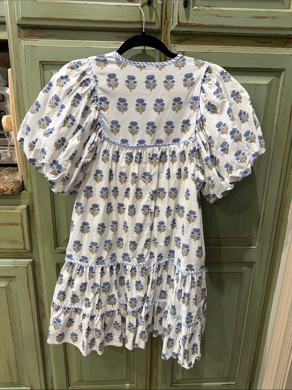 entro White Dress with Blue Floral Print - Picture 7 of 7
